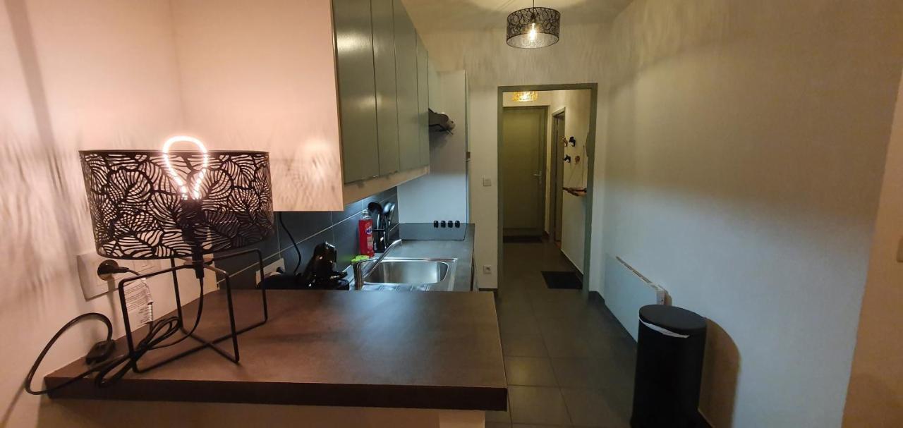 Les balcons de Dieppe - appartement 1ER étage - certifié 3 étoiles au cœur de la rue piétonne Esterno foto